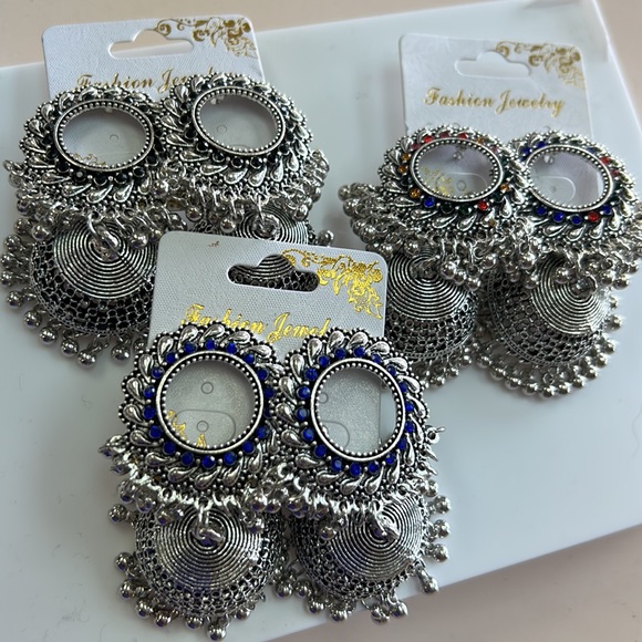 Jhumka earnings, silver gray with multi, blue or black. New - Picture 4 of 6